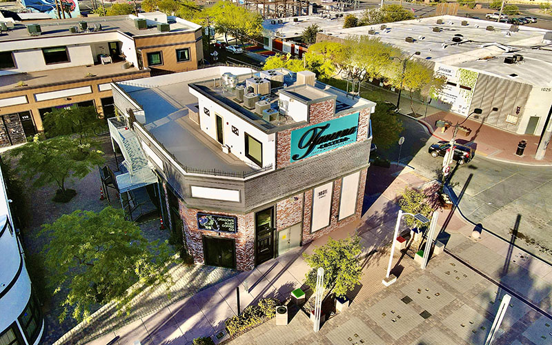 Taverna Costera in Arts District